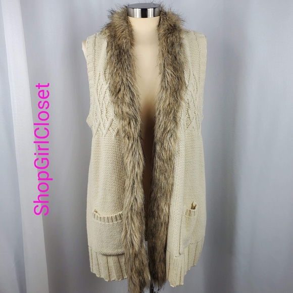 🆕️Style&Co Knit Long Vest w/Faux Fur